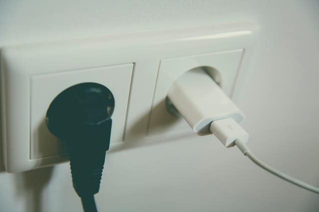 Power Strip: components for a DIY home security system?