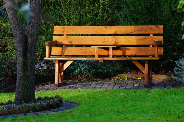 Best Outdoor Furniture: Bench