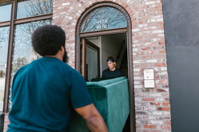 Benefits of Hiring a Reliable Moving Company: Safe Move