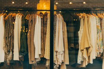 8 Tips to Buy High-Quality Clothes